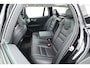 Volvo V60 Cross Country 2.0 B5 AWD Pro | Full Option | Pano | Massage | B&W audio | Ventilatie | HUD | Trekhaak