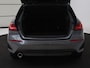 BMW 1-Serie 118i Sport Line | Panoramadak | Stoelverwarming | Carplay | Sportstoelen | Camera | Park Assist | Sfeerverlichting | Climate control | Live Cockpit