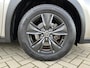 Lexus UX 250h First Edition / Navigatie / Alcantara / Camera / Parkeersensoren V+A / Climate controle /
