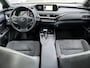 Lexus UX 250h First Edition / Navigatie / Alcantara / Camera / Parkeersensoren V+A / Climate controle / **