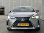 Lexus UX 250h First Edition / Navigatie / Alcantara / Camera / Parkeersensoren V+A / Climate controle / **