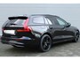 Volvo V60 T6 Plug-in hybrid AWD Plus Dark | Black Edition | Panoramadak | Visual Park Assist incl. 360 Graden Camera | Head-up Display | Elektrisch Verstelbare Voorstoelen Met Geheugen | Nappa Leder / Open Grid Textiel Bekleding | Stuurverwarming | Stoelverwarming | Achterbankverwarming | 19 Inch Lichtmetalen Velgen Hoogglans Zwart | Zwarte Grille | Zwarte Belettering Achterklep | BLIS | Keyless | Harman/Kardon | Elektrische Achterklep | Getint Glas Achter | Adaptieve Cruise Control | Pilot Assist