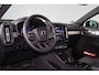 Volvo XC40 B3 Plus Dark - IntelliSafe Assist & Surround - 360º Camera - Harman/Kardon audio - Verwarmde voorstoelen & stuur - Parkeersensoren voor & achter - Elektr. bedienb. voorstoelen met geheugen links - Draadloze tel. lader - Extra getint glas - 19' LMV