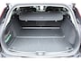 Volvo V60 T6 Plug-in hybrid AWD Essential | Stuurverwarming | Stoelverwarming | Achterbankverwarming | Adaptieve Cruise Control | Pilot Assist | BLIS | Lederen Bekleding | 19 Inch Lichtmetalen Velgen | Google Services |