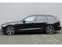 Volvo V60 T6 Plug-in hybrid AWD Essential | Stuurverwarming | Stoelverwarming | Achterbankverwarming | Adaptieve Cruise Control | Pilot Assist | BLIS | Lederen Bekleding | 19 Inch Lichtmetalen Velgen | Google Services |