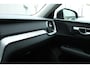 Volvo V60 T6 Plug-in hybrid AWD Essential | Stuurverwarming | Stoelverwarming | Achterbankverwarming | Adaptieve Cruise Control | Pilot Assist | BLIS | Lederen Bekleding | 19 Inch Lichtmetalen Velgen | Google Services |