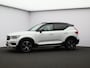 Volvo XC40 T3 Automaat R-Design / Trekhaak / Pan. dak / 360 camera/ Ext. styling / Privacy glass / CarPlay