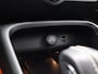 Volvo XC40 T3 Automaat R-Design / Trekhaak / Pan. dak / 360 camera/ Ext. styling / Privacy glass / CarPlay