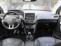 Peugeot 2008 1.2 110PK PureTech Allure Trekhaak, 4 seizoensbanden, Lederenbekleding en Panoramadak.