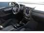 Volvo XC40 1.5 T4 Recharge R-Design | Incl. 12 maanden garantie | Harman/Kardon audio | Schuif/kantel dak | Apple carplay/Android auto | Stuurwiel verwarming | Voorstoelen verwarmd | DAB | Navigatie | Lichtmetalen velgen | Climate control | Zwart dakhemel