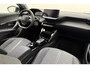 Peugeot 2008 1.2T 130pk Automaat Allure | Navigatie | Climate & Cruise Control | Achteruitrijd Camera | AppleCarplay/AndroidAuto |