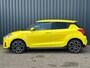 Suzuki Swift 1.4 Boosterjet 140pk Sport I Winterset I Stoelverwarming I Keyless Entry I Adaptieve Cruise I Camera I Navigatie I Climate Control I