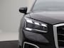 Audi Q2 35 TFSi 150 Pk Automaat S-Line | Sonos Audio | Volledig Leder met Rode Stiksels | Digitaal Dashboard | CarPlay | Zwarte Hemel | Stoelverwarming | Trekhaak | 18 Inch | 5.506 Km!!