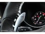 Alfa Romeo Giulia 2.0T 310PK Squadra Super Pack Veloce, F1 Schakelflippers, Sportstoelen, Leer, 19 Inch QV Velgen, Sportuitlaat Systeem, Donker glas, Stoel-stuurverwarming, Navi