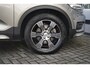 Volvo XC40 2.0 B4 Inscription | 360 Camera | Harman/Kardon Audio | Trekhaak | Stoel & Stuurverwarming | Dodehoeksensoren | Verwarmbaar Voorruit | Bochtverlichting |
