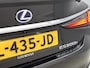 Lexus ES 300h Business Line | Premium Navigatiesysteem | Schuifdak | Leer | Stoel- en stuurverwarming |