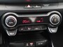 Kia Stonic 1.0 T-GDi DynamicLine 120 Pk | Achteruitrijcamera | LED-verlichting | Climate Control | Privacy Glass | Parkeersensoren | CarPlay | Navigatiesysteem |  17 Inch