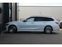 BMW 3-Serie Touring 330e M Sport | 18" L.M.| Keyless | Camera | Elektrische Achterklep | Stoelverwarming | Mineral-weiss
