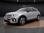 Volkswagen T-Roc 1.5 TSI 150 PK DSG R-Line | NIEUW BINNEN | Keyless | IQ. Light | Camera | Side Assist | Stoelverwarming |