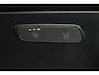 Mercedes-Benz E-klasse 200 Business (SFEERVERLICHTING STOELVERWARMING, NAVIGATIE, CRUISE CONTROL, PARKEERSENSOREN)