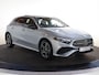 Mercedes-Benz A-klasse 250e Star Edition Luxury Line | Panoramaschuifdak | Night | Stoelverwarming voor | Achteruitrijcamera