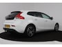 Volvo V40 1.5 T2 Nordic+ (TREKHAAK, AUTOMAAT, STOELVERWARMING, NAVIGATIE, CRUISE CONTROL, PARKEERSENSOREN)