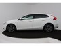 Volvo V40 1.5 T2 Nordic+ (TREKHAAK, AUTOMAAT, STOELVERWARMING, NAVIGATIE, CRUISE CONTROL, PARKEERSENSOREN)
