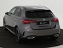 Mercedes-Benz A-klasse 250 e AMG Line | Nightpakket | Premium Pack | Extra USB-poorten | KEYLESS GO | Dodehoekassistent | Sfeerverlichting | Verwarmde stoelen vooraan | Parkeerpakket met achteruitrijcamera |