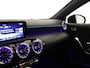 Mercedes-Benz A-klasse 250 e AMG Line | Nightpakket | Premium Pack | Extra USB-poorten | KEYLESS GO | Dodehoekassistent | Sfeerverlichting | Verwarmde stoelen vooraan | Parkeerpakket met achteruitrijcamera |