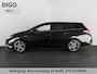 Toyota Auris Touring Sports 1.8 HYBRID DYNAMIC ULTIMATE NAVI GARANTIE 7-2027 STOELVERWARMING . PARKEERSENSOREN .CAMERA .