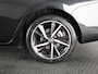 Toyota Auris Touring Sports 1.8 HYBRID DYNAMIC ULTIMATE NAVI GARANTIE 7-2027 STOELVERWARMING . PARKEERSENSOREN .CAMERA .