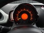 Toyota Aygo 1.0 VVT-i x-nav navi, start/stop, traction c, multystuur, airco,achter camera, buiten spiegels elec.