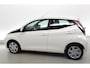 Toyota Aygo 1.0 VVT-i x-nav navi, start/stop, traction c, multystuur, airco,achter camera, buiten spiegels elec.