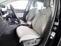 Volkswagen Golf 1.4 eHybrid Style 204 pk Automaat (DSG) | Navigatie | Parkeersensoren | Autom. airco (3 zones) | Stoelverwarming | LED koplampen |