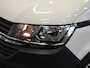 Volkswagen Transporter 2.0 TDI 110pk L2H1 Navigatie Apple Carplay/Android Auto Trekhaak Camera Parkeersensoren achter Cruise Control Airco