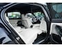 BMW 7-Serie M760e xDrive | Executive Lounge | Glazen panoramdak Sky Lounge |  Bowers & Wilkins Diamond Surround Sound System |  Innovation Pack | Trekhaak | Driving Assistant Professional |  Adaptief onderstel met luchtvering |