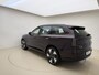 Volvo EX90 Twin Motor Ultra 7p. 111 kWh / Mullbery Red / Luchtvering / Pilot Assist Pack / Bowers en Wilkins audio / Trekhaak / Woolblend /