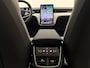 Volvo EX90 Twin Motor Ultra 7p. 111 kWh / Mullbery Red / Luchtvering / Pilot Assist Pack / Bowers en Wilkins audio / Trekhaak / Woolblend /