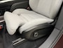 Volvo EX90 Twin Motor Ultra 7p. 111 kWh / Mullbery Red / Luchtvering / Pilot Assist Pack / Bowers en Wilkins audio / Trekhaak / Woolblend /