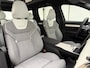 Volvo EX90 Twin Motor Ultra 7p. 111 kWh / Mullbery Red / Luchtvering / Pilot Assist Pack / Bowers en Wilkins audio / Trekhaak / Woolblend /