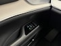 Volvo EX90 Twin Motor Ultra 7p. 111 kWh / Mullbery Red / Luchtvering / Pilot Assist Pack / Bowers en Wilkins audio / Trekhaak / Woolblend /