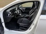 Mercedes-Benz A-klasse 250e Business Solution AMG Limited | Panoramadak | Navigatie | Sfeerverlichting | Stoelverwarming | Elektrische verstelbare sportstoelen memory | Navigatie | Camera | Afneembare trekhaak | Cruise control | Lane assist | LED | DAB | Volledig onderhouden