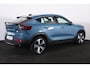 Volvo C40 Recharge Core 69 kWh - Panoramadak - Parkeercamera achter - Parkeersensoren voor & achter - Draadloze tel. lader - High Performance audio - Cruise control - Elektr. inklapbare trekhaak - 19' LMV