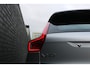 Volvo XC40 2.0 T5 AWD R-Design 248PK (Panoramadak Sportleder/Memory Carplay ACC Blis HarmanKardon Camera Keyless Standkachel Full-Led Trekhaak Pdc V+A)