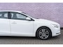 Volvo V40 1.5 T2 Polar+ | Automaat | Navi | Stoelverwarming | Park Assist | Cruise Control | High Performance Audio | Climate Control | Bluetooth | Volvo On Call | DAB |