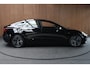 Tesla Model 3 RWD Autopilot ACC Stuurverwarm. PDC Leer Navi Panoramadak 360° Elektr. achterklep Stoelverwarming voor & achter Climate voor & achter LM velgen BTW auto! Nieuw!