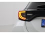Toyota Yaris 1.5 Hybrid 130 Launch Edition | Dodehoek detectie | Navigatie | Head-up display | Stoel-/stuurverwarming | JBL | Parkeersensoren voor/achter | 17 inch