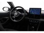 Toyota Yaris 1.5 Hybrid 130 Launch Edition | Dodehoek detectie | Apple Carplay / Android Auto | Head-up display | Stoel-/stuurverwarming | JBL | Parkeersensoren voor/achter | 17 inch