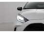 Toyota Yaris 1.5 Hybrid 130 Launch Edition | Dodehoek detectie | Navigatie | Head-up display | Stoel-/stuurverwarming | JBL | Parkeersensoren voor/achter | 17 inch