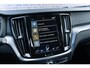Volvo V60 T4 210pk Automaat Momentum Pro | Navi | Comfortstoelen | Zitverlenging | Polestar Optimalisatie | Stoelverwarming | Lederen Bekleding | Elek. Lendensteun | 18" LM